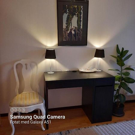 Naturnaera Dubbelrum B&B I Uppsala Ramstalund エクステリア 写真